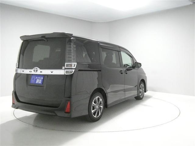 ヴォクシー ＺＳ　フルセグ　メモリーナビ　ＤＶＤ再生　バックカメラ　衝突被害軽減システム　ＥＴＣ　ドラレコ　両側電動スライド　ＬＥＤヘッドランプ　ウオークスルー　乗車定員７人　３列シート　アイドリングストップ（4枚目）