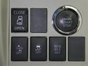 Ｘ　スマートアシスト　ドラレコ付き　片側電動スライドドア　ＬＥＤヘッドライト　バックモニター　スマートキー　リアスポイラー　ＣＤ／ＤＶＤ再生付き　フルセグメモリーナビ　ベンチシート　オートエアコン（12枚目）