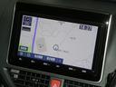 【９インチ純正ナビ】純正ナビを装備。タッチパネル式で使いやすく、詳細地図により目的地をピンポイントで設定できます。初めての道でも迷いにくく、ロングドライブも快適ですよ♪
