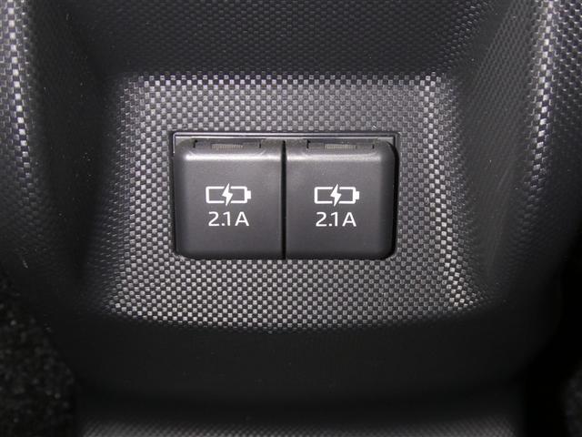 【充電用ＵＳＢ端子】デバイスの充電に便利です。※実際の接続端子は写真で確認ｏｒ店舗までご気軽にお問合せください♪