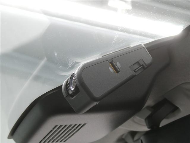 【ドラレコ搭載車】今や必需品のドライブレコーダー搭載車です。万が一のトラブルのときにも役に立つドライブレコーダーを装備しています。側面衝突や幅寄せ・割り込み対策に！