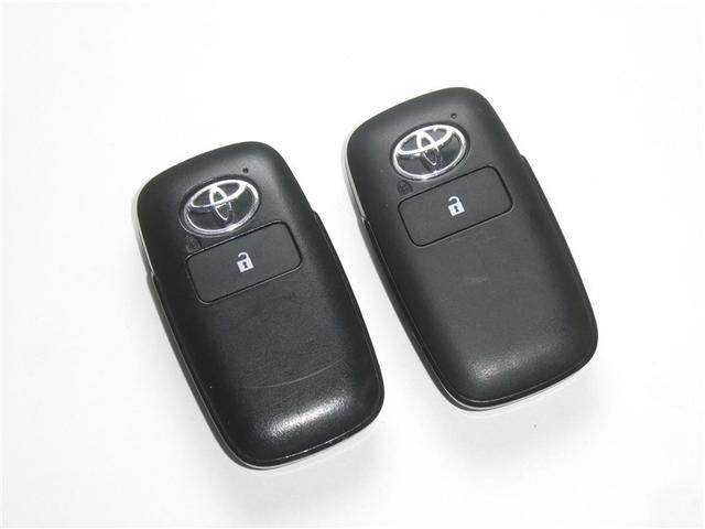 【スマートキー】簡単便利機能♪キーを取り出さずにドアを施錠＆解錠。クルマの始動も可能です。