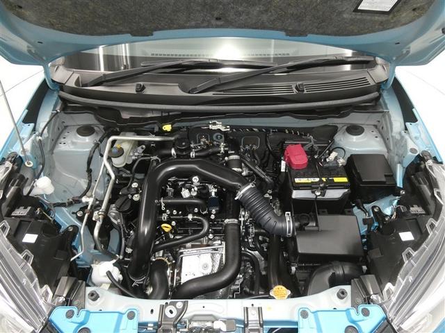 【徹底洗浄クリーニング済】ネッツトヨタ静浜が誇る、クリーニング専門部隊が徹底洗浄！普段はあまり見ないエンジンルーム内も隅々まで綺麗に仕上げています。