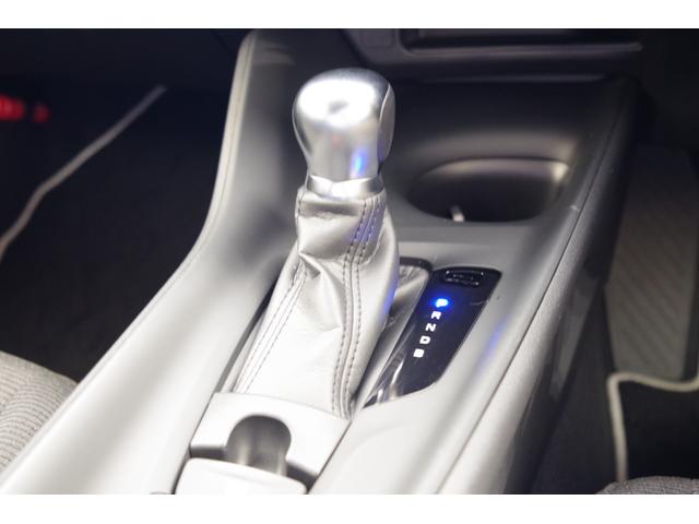 Ｃ－ＨＲ Ｓ　ＬＥＤエディション　ハイブリッド　トヨタセーフティセンス　ＬＥＤヘッドライト　１７インチアルミ　スマートキー　メモリーナビ　フルセグＴＶ　バックカメラ　ＥＴＣ（11枚目）
