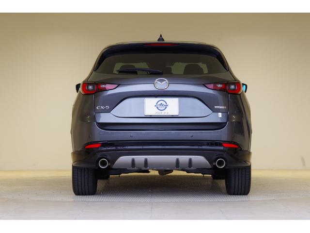 ＣＸ－５ ２５Ｓ　スポーツアピアランス　ダウンサスペンション　衝突被害軽減ブレーキ　フロントリアパーキングセンサー　ブラインドスポットモニタリング　電動リフトゲート　パワーシート　シートヒーター　ステアリングヒーター　３６０°ビューモニター（26枚目）