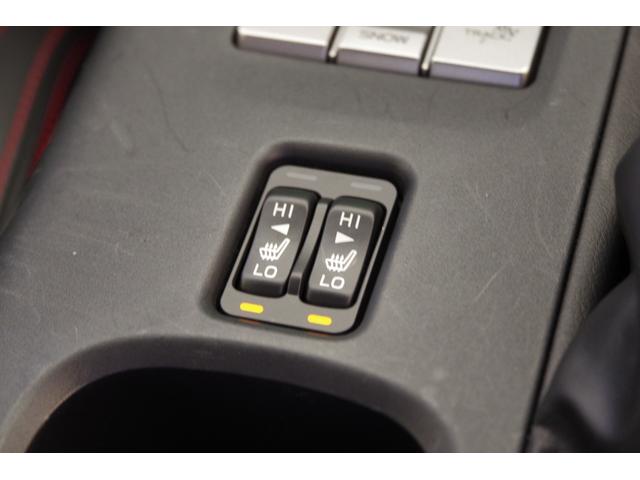 ＢＲＺ Ｓ　アイサイトコアテクノロジー　スバルリヤビークルディテクション　ＬＥＤヘッドライト　１８インチアルミ　パドルシフト　コンビシート　シートヒーター　メモリーナビ　フルセグＴＶ　スマートキー　バックカメラ（13枚目）