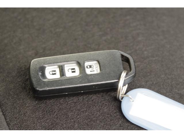 Ｎ－ＢＯＸカスタム Ｌ　衝突被害軽減ブレーキ　リアパーキングセンサー　ＬＥＤヘッドライト　１４インチアルミ　パワースライドドア　電動パーキングブレーキ　シートヒーター　スマートキー　メモリーナビ　フルセグＴＶ　バックカメラ（20枚目）