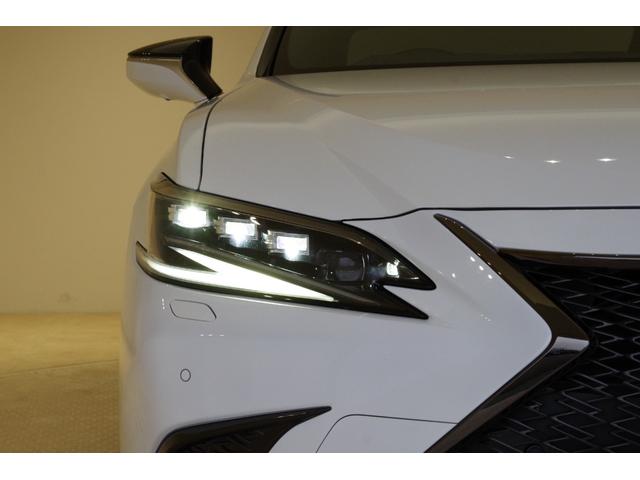 ES ES300h Fスポーツ オレンジブレーキキャリパー+ハンズフリーパワートランクリッド 360°パノラミックビューモニター デジタルインナーミラー 置くだけ充電 ムーンルーフ シートヒーター・クーラー 19インチアルミホイール(47枚目)