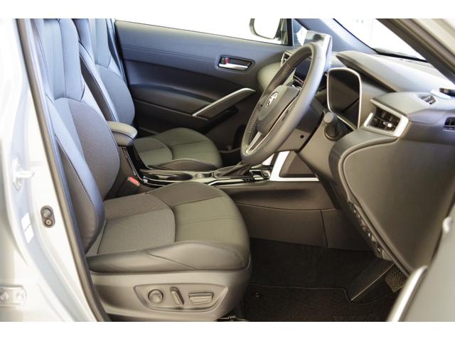 カローラクロス ハイブリッド Z パノラマルーフ パーキングサポートブレーキ ブラインドスポットモニター アラウンドビューモニター ETC2.0 ハンズフリーパワーバックドア レザーコンビパワーシート シートヒーター ルーフレール(21枚目)