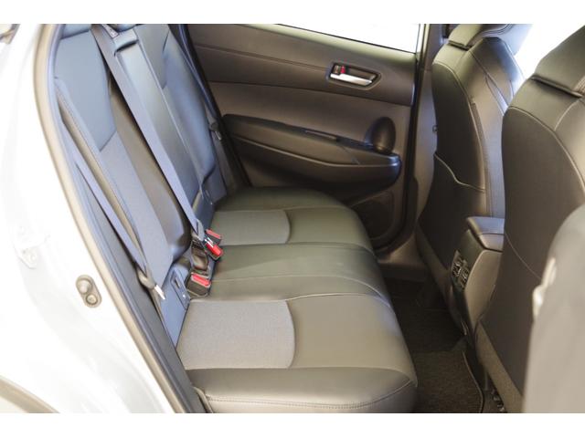 カローラクロス ハイブリッド Z パノラマルーフ パーキングサポートブレーキ ブラインドスポットモニター アラウンドビューモニター ETC2.0 ハンズフリーパワーバックドア レザーコンビパワーシート シートヒーター ルーフレール(22枚目)