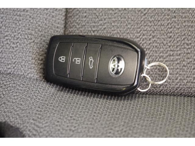 カローラクロス ハイブリッド Z パノラマルーフ パーキングサポートブレーキ ブラインドスポットモニター アラウンドビューモニター ETC2.0 ハンズフリーパワーバックドア レザーコンビパワーシート シートヒーター ルーフレール(24枚目)