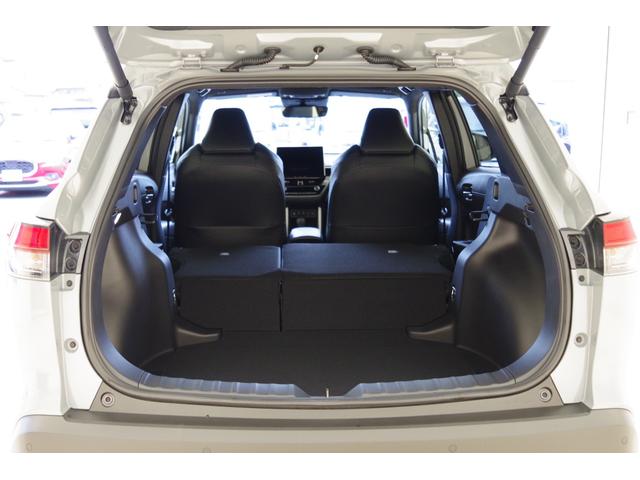 カローラクロス ハイブリッド Z パノラマルーフ パーキングサポートブレーキ ブラインドスポットモニター アラウンドビューモニター ETC2.0 ハンズフリーパワーバックドア レザーコンビパワーシート シートヒーター ルーフレール(54枚目)