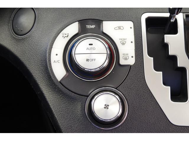 シエンタ G セーフティーエディション アラウンドビューモニター スーパーUVカットガラス シートヒーター ステアリングヒーター シルバーインテリアアクセント トヨタセーフティセンス 両側パワースライドドア フルセグ ETC スマートキー(12枚目)