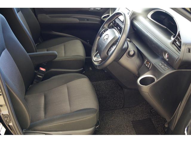 シエンタ G セーフティーエディション アラウンドビューモニター スーパーUVカットガラス シートヒーター ステアリングヒーター シルバーインテリアアクセント トヨタセーフティセンス 両側パワースライドドア フルセグ ETC スマートキー(17枚目)