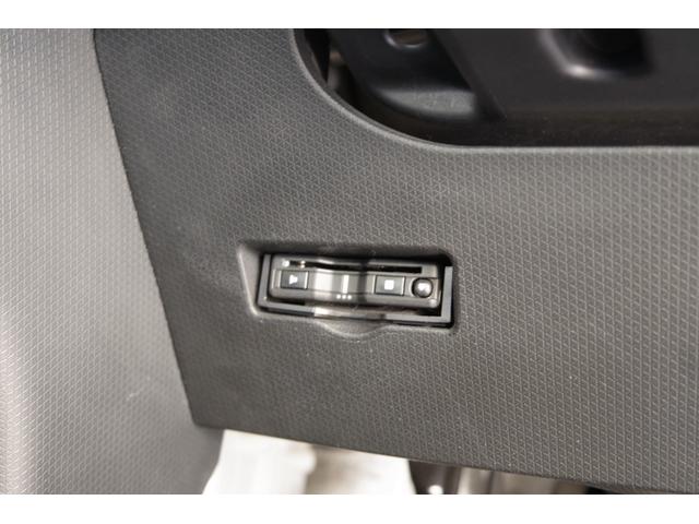 タント カスタムＸ　衝突被害軽減ブレーキ　コーナーセンサー　ＬＥＤヘッドライト　１４インチアルミ　両側パワースライドドア　スマートキー　ＴＶ　バックカメラ　ＥＴＣ　２トーンカラー（8枚目）