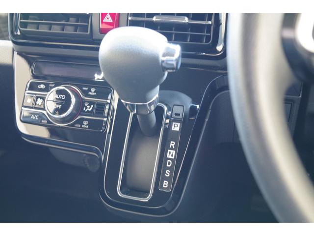 タント カスタムＸ　衝突被害軽減ブレーキ　コーナーセンサー　ＬＥＤヘッドライト　１４インチアルミ　両側パワースライドドア　スマートキー　ＴＶ　バックカメラ　ＥＴＣ　２トーンカラー（13枚目）