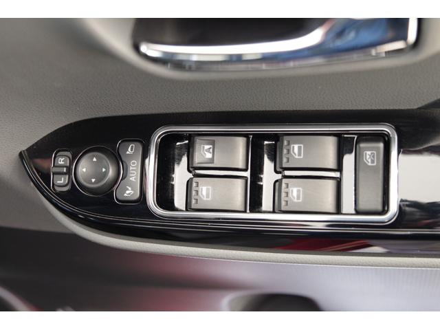 タント カスタムＸ　衝突被害軽減ブレーキ　コーナーセンサー　ＬＥＤヘッドライト　１４インチアルミ　両側パワースライドドア　スマートキー　ＴＶ　バックカメラ　ＥＴＣ　２トーンカラー（41枚目）