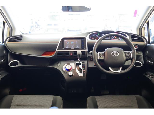 シエンタ ファンベースＧ　トヨタセーフティセンス　両側パワースライドドア　スマートキー　メモリーナビ　フルセグＴＶ　３６０°パノラミックビューモニター　ＥＴＣ　ＣＤ　ＤＶＤ（4枚目）