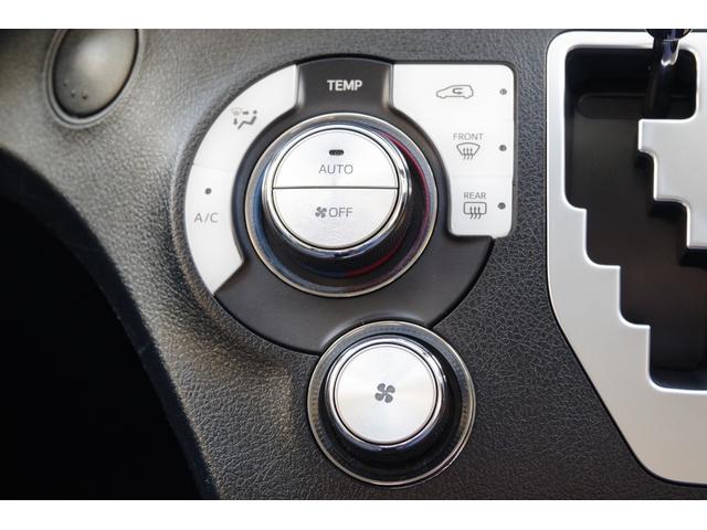 シエンタ ファンベースＧ　トヨタセーフティセンス　両側パワースライドドア　スマートキー　メモリーナビ　フルセグＴＶ　３６０°パノラミックビューモニター　ＥＴＣ　ＣＤ　ＤＶＤ（12枚目）
