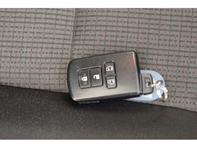 シエンタ ファンベースＧ　トヨタセーフティセンス　両側パワースライドドア　スマートキー　メモリーナビ　フルセグＴＶ　３６０°パノラミックビューモニター　ＥＴＣ　ＣＤ　ＤＶＤ（22枚目）