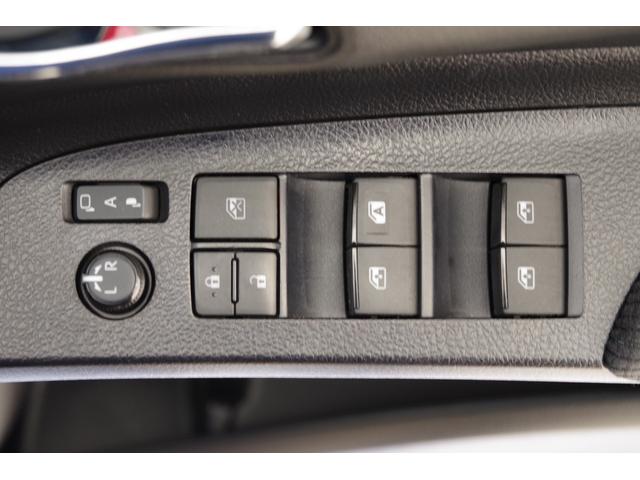 シエンタ ファンベースＧ　トヨタセーフティセンス　両側パワースライドドア　スマートキー　メモリーナビ　フルセグＴＶ　３６０°パノラミックビューモニター　ＥＴＣ　ＣＤ　ＤＶＤ（42枚目）