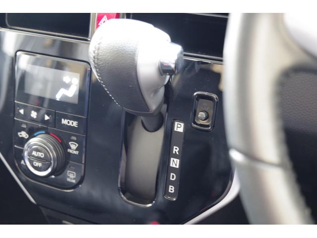 ルーミー カスタムG-T ターボモデル パールカラー 衝突被害軽減ブレーキ LEDヘッドライト 15インチアルミ 両側パワースライドドア スマートキー メモリーナビ フルセグTV バックカメラ CD DVD フォグライト(12枚目)