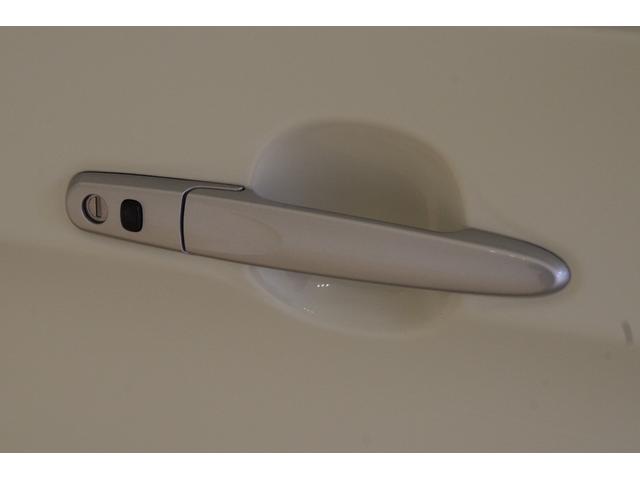 ルーミー カスタムG-T ターボモデル パールカラー 衝突被害軽減ブレーキ LEDヘッドライト 15インチアルミ 両側パワースライドドア スマートキー メモリーナビ フルセグTV バックカメラ CD DVD フォグライト(32枚目)