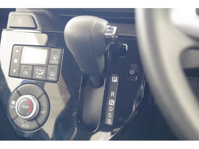 ピクシスメガ Ｌ　ＳＡＩＩＩ　衝突被害軽減ブレーキ　リアコーナーセンサー　ＬＥＤヘッドライト　両側パワースライドドア　スマートキー　メモリーナビ　ＴＶ　バックカメラ　電動格納式ドアミラー　アルミホイール（12枚目）