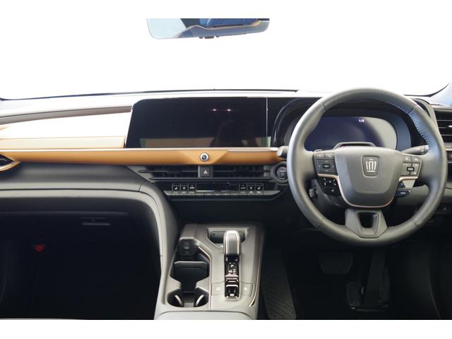 クラウンクロスオーバー RSアドバンスド ムーンルーフ 寒冷地仕様 デジタルインナーミラー 電動リアゲート 本革パワーシート シートクーラーヒーター ステアリングヒーター ワイヤレス充電器 全方位カメラ ETC2.0(4枚目)