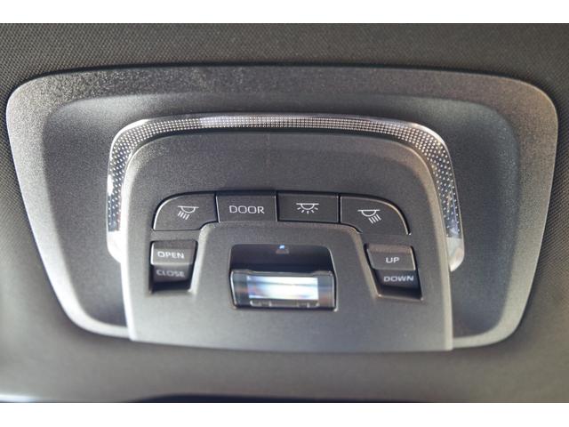 クラウンクロスオーバー RSアドバンスド ムーンルーフ 寒冷地仕様 デジタルインナーミラー 電動リアゲート 本革パワーシート シートクーラーヒーター ステアリングヒーター ワイヤレス充電器 全方位カメラ ETC2.0(10枚目)