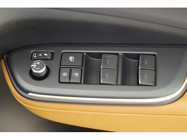 クラウンクロスオーバー RSアドバンスド ムーンルーフ 寒冷地仕様 デジタルインナーミラー 電動リアゲート 本革パワーシート シートクーラーヒーター ステアリングヒーター ワイヤレス充電器 全方位カメラ ETC2.0(32枚目)