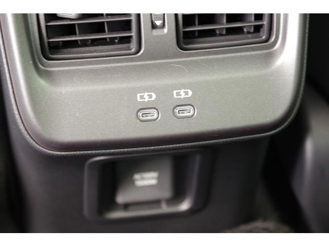 クラウンクロスオーバー RSアドバンスド ムーンルーフ 寒冷地仕様 デジタルインナーミラー 電動リアゲート 本革パワーシート シートクーラーヒーター ステアリングヒーター ワイヤレス充電器 全方位カメラ ETC2.0(35枚目)