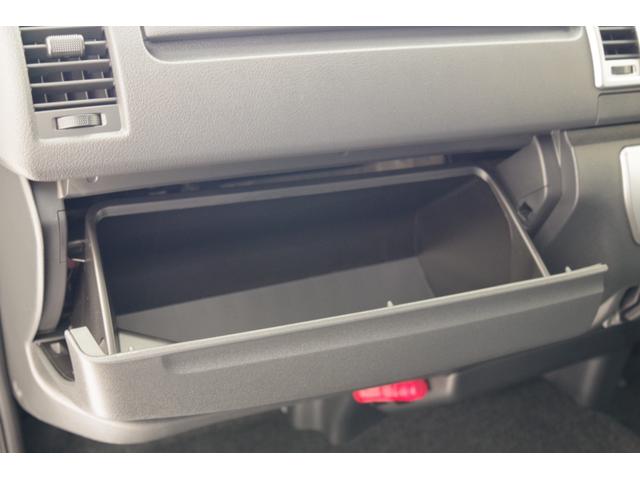 ハイエースバン スーパーＧＬ　４ＷＤ　アースカラーパッケージ　メーカーオプション（アースカラーパッケージ＋寒冷地仕様＋ＬＥＤヘッドランプ＋両側電動パワースライドドア＋助手席エアバッグ＋デジタルインナーミラー＋３６０°パノラミックビューモニター）（15枚目）