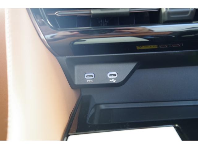 ヴェルファイア Z プレミア ターボ メーカーオプション(ユニバーサルステップ+JBLプレミアムサウンド&14インチリヤエンターテイメントシステム) ムーンルーフ 14型ディスプレイオーディオ リヤエンターテイメントシステム(23枚目)