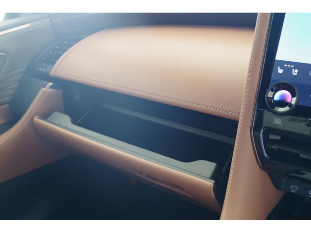 ヴェルファイア Z プレミア ターボ メーカーオプション(ユニバーサルステップ+JBLプレミアムサウンド&14インチリヤエンターテイメントシステム) ムーンルーフ 14型ディスプレイオーディオ リヤエンターテイメントシステム(40枚目)