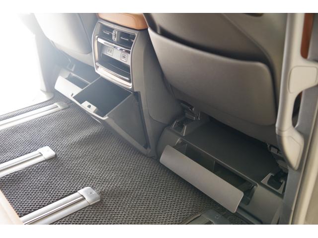 ヴェルファイア Z プレミア ターボ メーカーオプション(ユニバーサルステップ+JBLプレミアムサウンド&14インチリヤエンターテイメントシステム) ムーンルーフ 14型ディスプレイオーディオ リヤエンターテイメントシステム(47枚目)