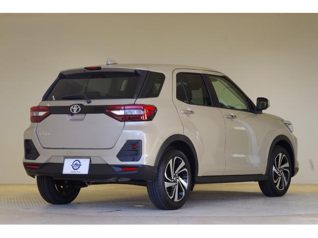 ライズ Ｚ　９インチ純正フルセグナビ　全周囲バックカメラ　ＥＴＣ　オートクルーズコントロール　シートヒーター　衝突被害軽減ブレーキ　障害物センサー　ＬＥＤヘッドライト　フォグランプ　プライバシーガラス（11枚目）