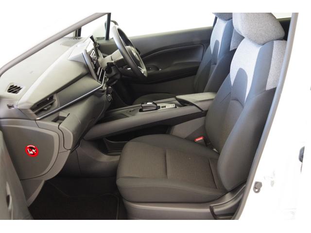 ノート Ｓ　ＣＤオーディオ　ＥＴＣ　衝突被害軽減ブレーキ　障害物センサー　電動格納ドアミラー　プライバシーガラス　スマートキー（19枚目）