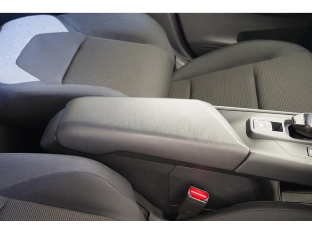 ノート Ｓ　ＣＤオーディオ　ＥＴＣ　衝突被害軽減ブレーキ　障害物センサー　電動格納ドアミラー　プライバシーガラス　スマートキー（30枚目）