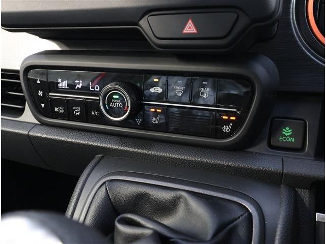 N-ONE RS 人気の2トーンカラー ホンダセンシング リヤパーキングセンサー LEDヘッドライト 15インチアルミ コンビシート シートヒーター スマートキー ナビ装着用バックカメラ+ステアリングスイッチ(8枚目)