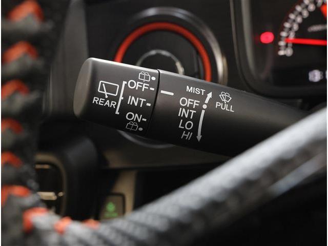 N-ONE RS 人気の2トーンカラー ホンダセンシング リヤパーキングセンサー LEDヘッドライト 15インチアルミ コンビシート シートヒーター スマートキー ナビ装着用バックカメラ+ステアリングスイッチ(14枚目)