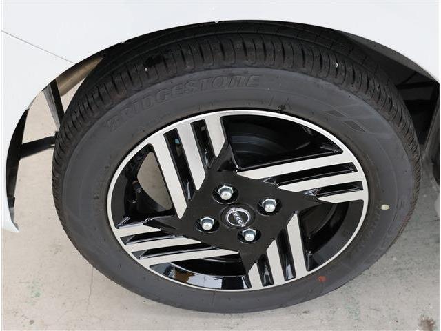 ルークス ハイウェイスター X 新品ディスプレイオーディオ 全周囲カメラ 走行距離5000キロ台 LEDヘッドライト 電動スライドドア 衝突被害軽減ブレーキ 障害物センサー Bluetooth 車検9年1月(11枚目)