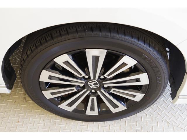 ステップワゴン ｅ：ＨＥＶスパーダ　プレミアムライン　ＬＥＤヘッドライト　１７インチアルミ　パワーテールゲート　両側パワースライドドア　２列目シートヒーター　スマートキー　フルセグＴＶ　１０．１型後席用フリップダウンモニター　全方位カメラ　ＥＴＣ（10枚目）