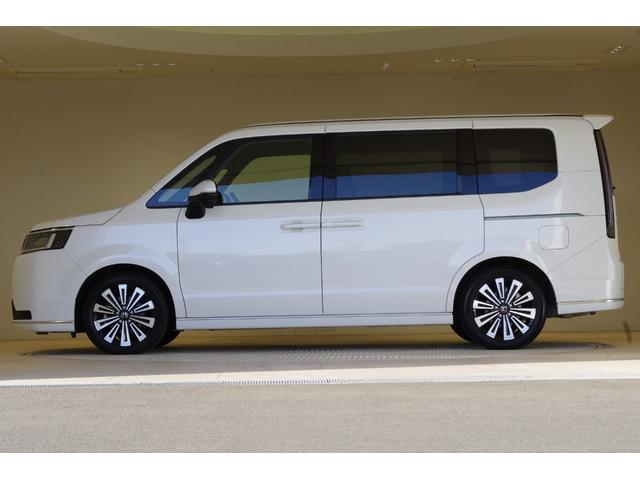 ステップワゴン ｅ：ＨＥＶスパーダ　プレミアムライン　ＬＥＤヘッドライト　１７インチアルミ　パワーテールゲート　両側パワースライドドア　２列目シートヒーター　スマートキー　フルセグＴＶ　１０．１型後席用フリップダウンモニター　全方位カメラ　ＥＴＣ（29枚目）