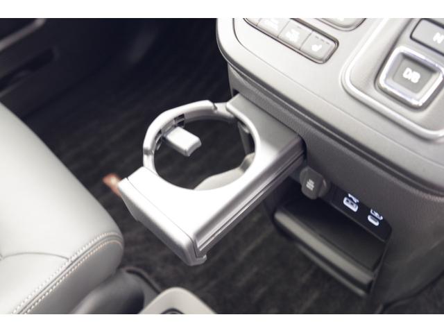 ステップワゴン ｅ：ＨＥＶスパーダ　プレミアムライン　ＬＥＤヘッドライト　１７インチアルミ　パワーテールゲート　両側パワースライドドア　２列目シートヒーター　スマートキー　フルセグＴＶ　１０．１型後席用フリップダウンモニター　全方位カメラ　ＥＴＣ（40枚目）