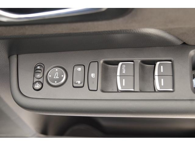 ステップワゴン ｅ：ＨＥＶスパーダ　プレミアムライン　ＬＥＤヘッドライト　１７インチアルミ　パワーテールゲート　両側パワースライドドア　２列目シートヒーター　スマートキー　フルセグＴＶ　１０．１型後席用フリップダウンモニター　全方位カメラ　ＥＴＣ（49枚目）