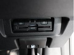 ���ԣͤ��󤷤��ݾڤǤ�������Υ��ݡ��Ȥ�Хå��ꡪ��Ĺ����ǯ�֤��ݾڤǰ¿����Ƥ����ĺ���ޤ���������θξ�κݤ���Ź�ޤǼ��������ǽ�Ǥ������ޤ������ܤ����ϥ����åդޤǤ��䤤��碌���������� 6