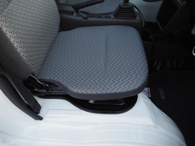 キャリイトラック ＫＣエアコン・パワステ　２ＷＤ　５ＭＴ　ドアバイザー　フロアマット　荷台マット　アッパーメンバーガード　アングルポストプロテクター　走行１．３万ｋｍ　タイヤ４本新品交換　車検整備付　保証付き　グー故障診断済（40枚目）