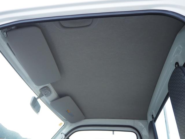 キャリイトラック ＫＣエアコン・パワステ　２ＷＤ　５ＭＴ　ドアバイザー　フロアマット　荷台マット　アッパーメンバーガード　アングルポストプロテクター　走行１．３万ｋｍ　タイヤ４本新品交換　車検整備付　保証付き　グー故障診断済（53枚目）