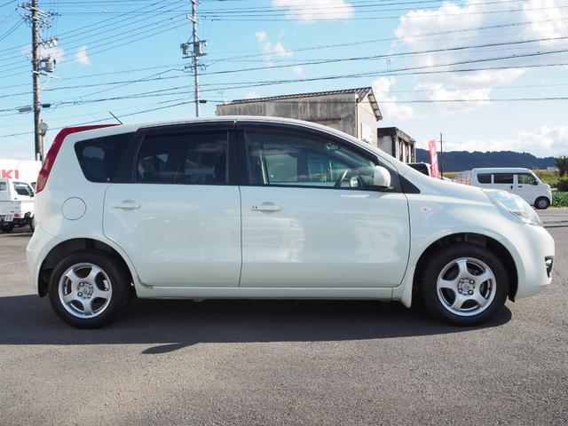 ノート １５Ｘ　スマートキー　盗難防止システム　イクリプスナビ　ワンセグＴＶ　ＣＤ　車検整備付　修復歴なし　保証付き　タイヤ４本新品交換　禁煙車（5枚目）